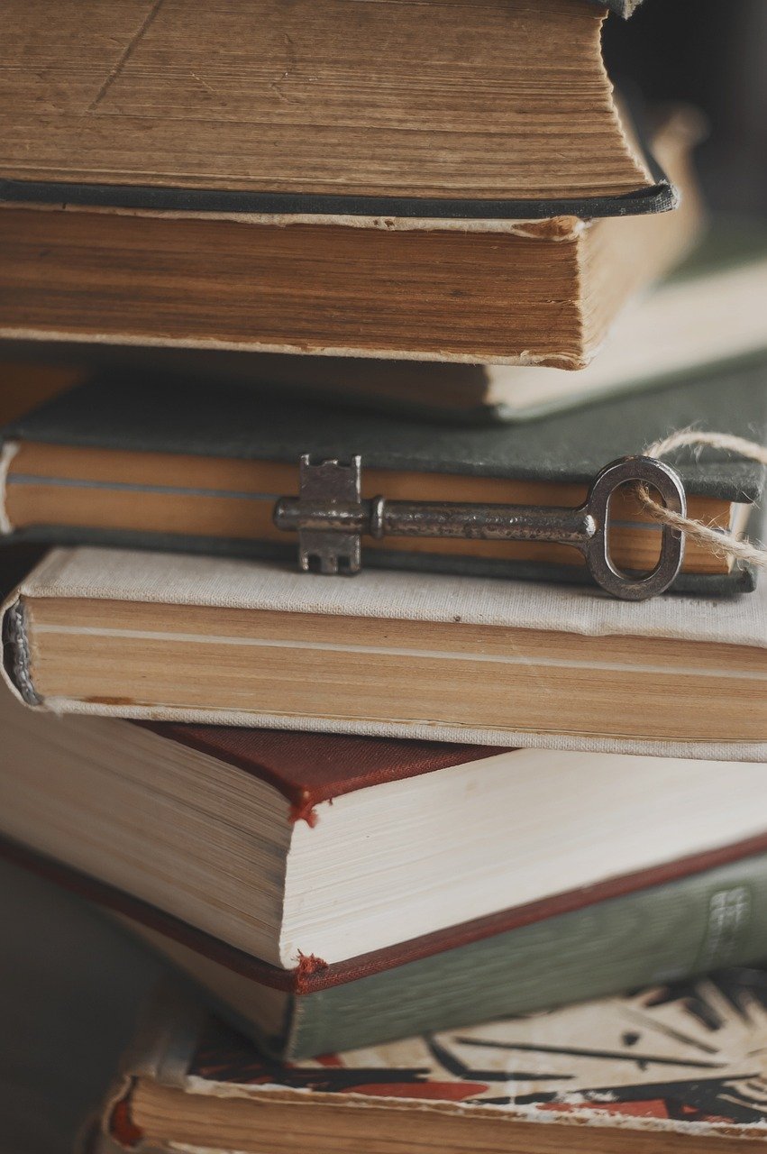 old books 4937812 1280